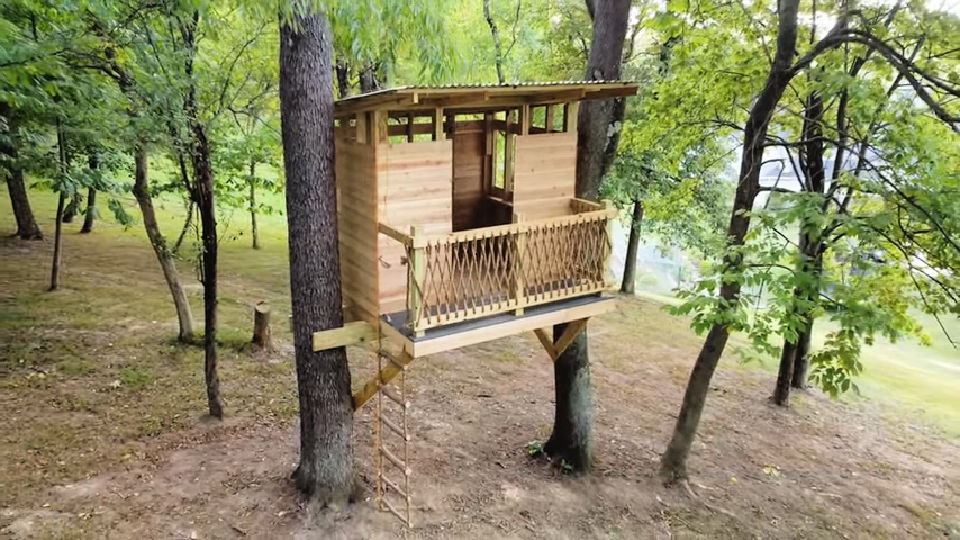DIY Tree House (30 Free Plans) - Blitsy