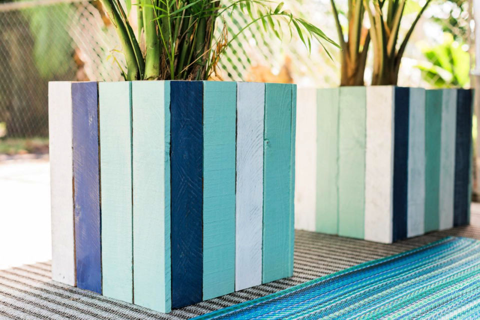 Old Pallet Planter Box photo