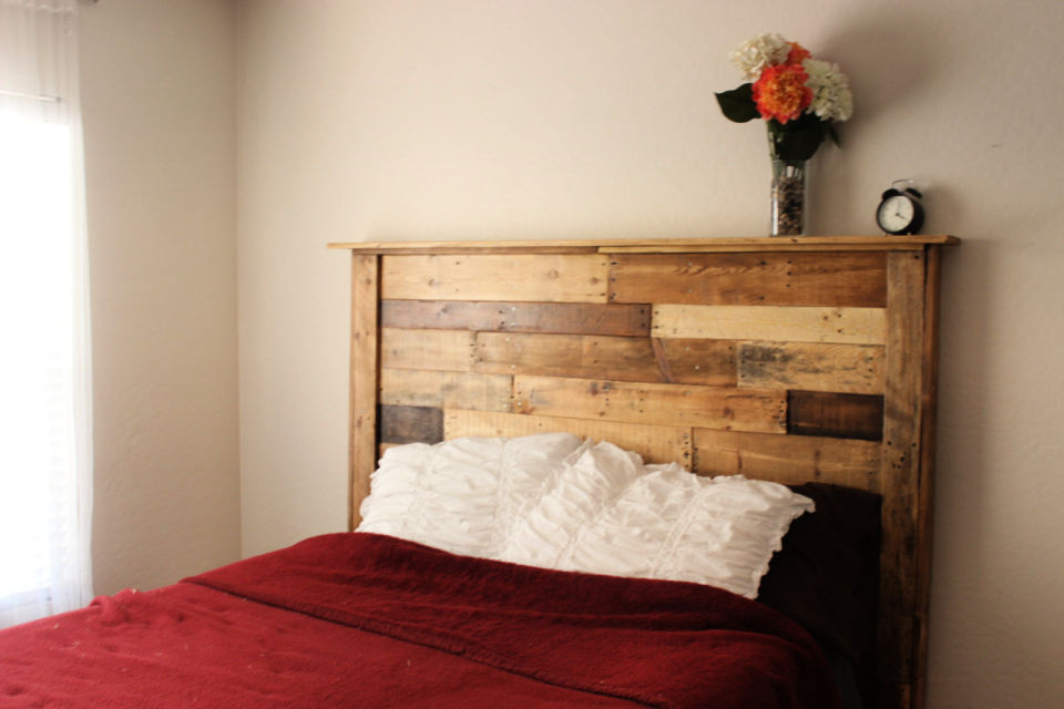 Picture of 40 DIY Pallet Headboard Ideas with Instructions - Blitsy